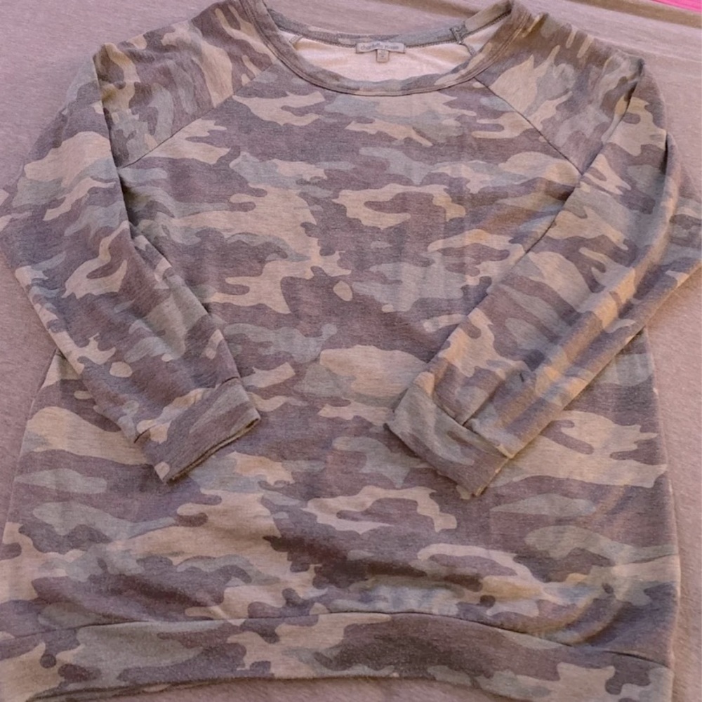camo crew neck